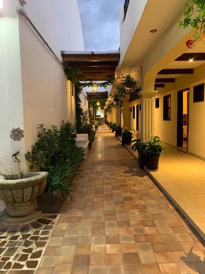 Nico Hotel Antigua Eksteriør billede